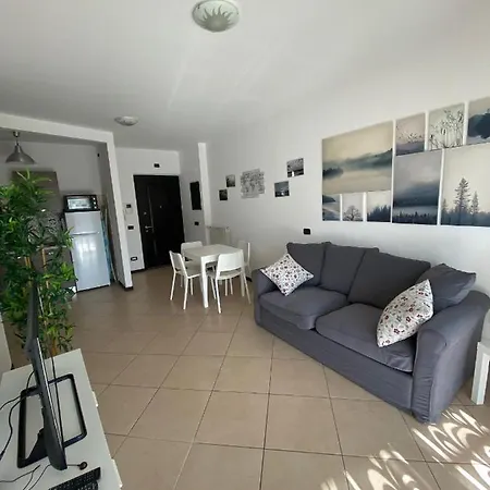 Pretty By Ghor Apartment